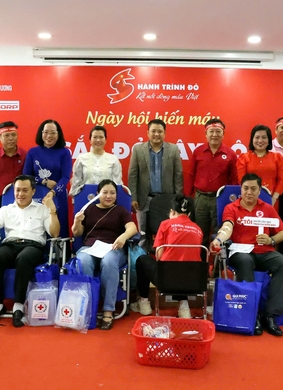 Chương trình hiến máu tình nguyện Chủ Nhật Đỏ lần thứ 18