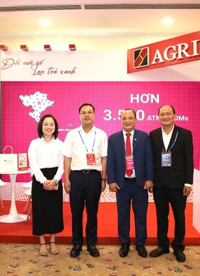 Agribank meraih 4 penghargaan bergengsi di Forum Perbankan Ritel Vietnam 2025.