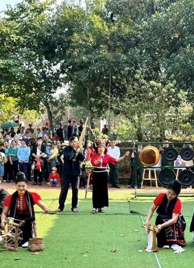 Chuỗi hoạt động văn hóa với chủ đề “Mùa xuân và tuổi trẻ”