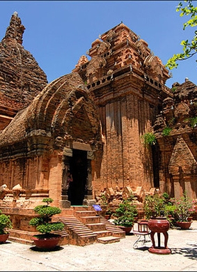 Thi thiết kế mẫu đồ họa kỷ niệm 50 năm quan hệ Việt Nam - UNESCO