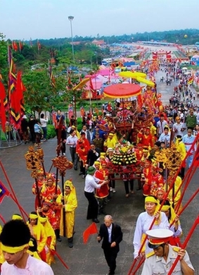 Chuỗi sự kiện tại Giỗ Tổ Hùng Vương - Lễ hội Đền Hùng và Tuần Văn hóa - Du lịch Đất Tổ