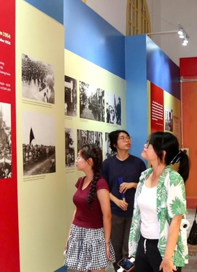 Una exposición temática sobre los hitos históricos de Hai Phong.