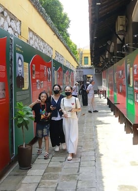 Triển lãm "Tâm son, chí thép"