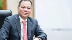 Tỷ phú Phạm Nhật Vượng lần đầu vào danh sách 100 người giàu nhất thế giới