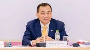 ភាគហ៊ុនរបស់គ្រួសារ Vingroup បានកើនឡើងខ្ពស់ ទ្រព្យសម្បត្តិរបស់មហាសេដ្ឋី Vuong បានកើនឡើងយ៉ាងខ្លាំង
