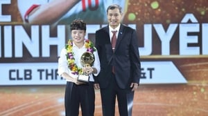 HLV Mai Đức Chung chia sẻ kỷ niệm khó quên về báo Dân trí