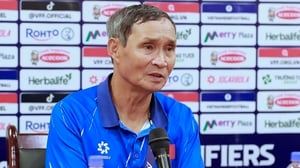 HLV Mai Đức Chung: 'Đá với Guam khó thắng hơn 2 đội trước'