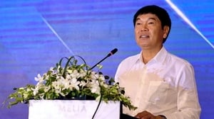VN-Index កើនលើស 1,415 ពិន្ទុជាលំដាប់ ទ្រព្យសម្បត្តិរបស់មហាសេដ្ឋី Tran Dinh Long កើនឡើង