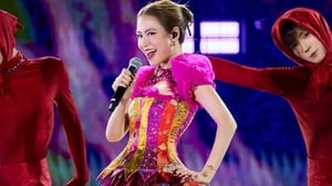 Hoang Thuy Linh은 현대 민속 패션 스타일을 좋아합니다.