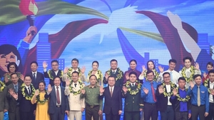 Vinh danh 10 gương mặt trẻ Việt Nam tiêu biểu năm 2025