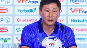 HLV Kim Sang-sik hài lòng với trận thắng cách biệt 2 bàn của tuyển Việt Nam
