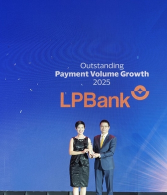 LPBank, Visa tarafından "2025 yılına kadar kart işlem hacminde olağanüstü büyüme gösteren banka" olarak onurlandırıldı.