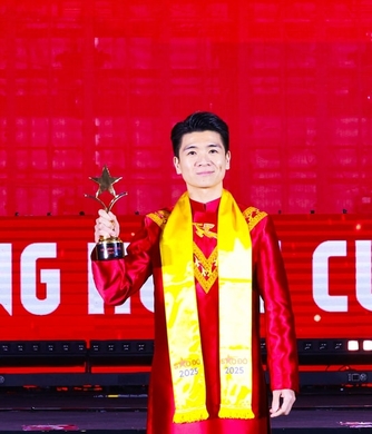 Doanh nhân Đỗ Quang Vinh được vinh danh trong TOP 10 Giải thưởng Sao Đỏ 2025
