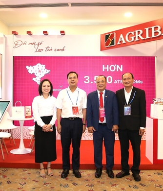 Agribank was honored with 4 outstanding awards at the Vietnam Retail Banking Forum 2025.