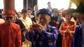 Unikátní festival Tien Cong, starý přes 300 let, se koná v oblasti Quang Ninh na ostrově Ha Nam.