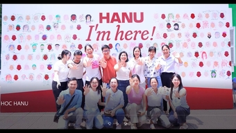 Nhìn lại những khoản khắc tưng bừng của ngày nhập học!