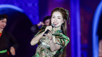 Hòa Minzy, Xuân Hinh và Đức Phúc làm nóng Lễ hội Văn hóa thế giới