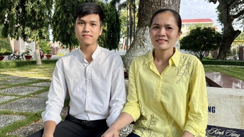 Về Bến Tre nhận học bổng Tiếp sức đến trường, tới sớm… 3 tiếng