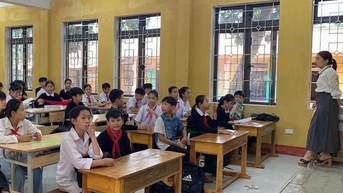 សាលារៀនជាច្រើនមិនអាចបើកបានទេ ក្រោយទឹកជំនន់ ក្រសួងអប់រំ និងបណ្តុះបណ្តាល ស្នើដំណោះស្រាយ