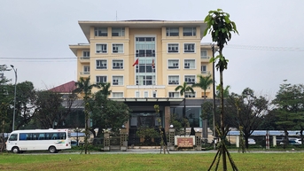 Doanh nghiệp than khó thực hiện đổi giấy tờ khi TP Huế trực thuộc trung ương