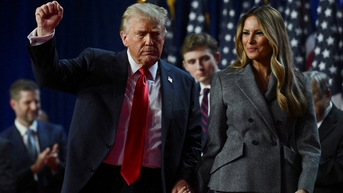 លោក Trump ត្រូវ​បាន​ជាប់​ឆ្នោត តើ​ការ​ព្យាករ​អ្វី​ខ្លះ​អំពី​ផល​ប៉ះពាល់​សេដ្ឋកិច្ច​របស់​វៀតណាម?