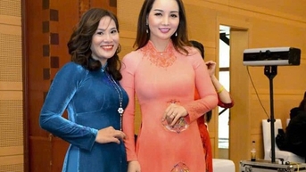20 năm một tình yêu với áo dài truyền thống
