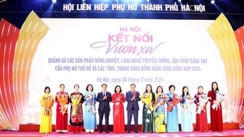 ពិធីបើកកម្មវិធី “ហាណូយតភ្ជាប់ និងទៅដល់ឆ្ងាយ”