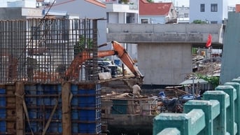 Bị ‘treo’ gần 3 năm, cầu 748 tỷ đồng ở khu Nam TPHCM sắp thông xe