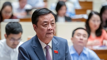 Câu trả lời làm Bộ trưởng đắng lòng khi nông dân đốn điều trồng sầu riêng