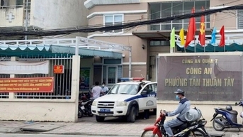 Mẹ bị trầm cảm sau sinh, mang con 10 tháng tuổi đi cho