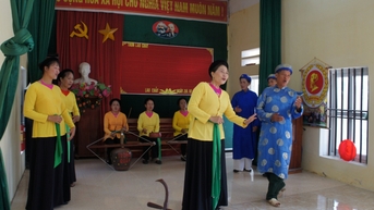 독특한 Lien Thuan 도자기 항아리 드럼