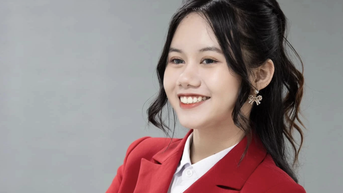 아름다운 소녀가 농촌 어린이들의 자기 발견을 돕다