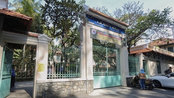 Le Quy Don 고등학교에서 식중독 의심 사례에 대한 최신 발표