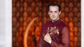 Hơn 60 nam vương mặc áo dài thi Mr World ở khu di tích Bạch Dinh, Vũng Tàu
