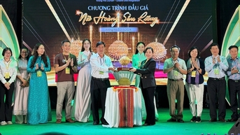 Bán 3 quả sầu riêng, một huyện của tỉnh Đắk Lắk thu về hơn 2,5 tỷ đồng
