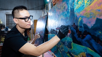 Chu Nhat Quang - អ្នកថែរក្សាម្រ័ក្សណ៍ខ្មុកប្រពៃណី