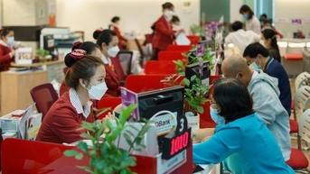 Ngân hàng chữa bệnh 'thừa tiền', doanh nghiệp lớn vẫn than 'thèm tiền'
