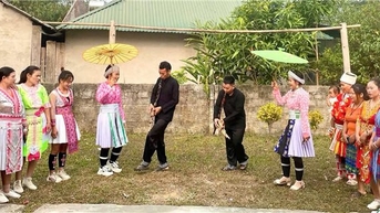 Ham Yen (Tuyen Quang)៖ ការអភិរក្ស និងផ្សព្វផ្សាយវប្បធម៌ បង្កើតឥទ្ធិពលសម្រាប់ការអភិវឌ្ឍន៍ទេសចរណ៍