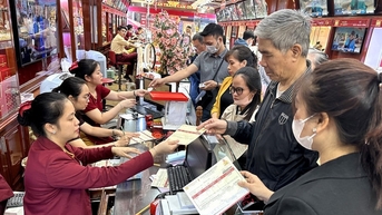 Phó Thống đốc: Giá vàng SJC cao hơn thế giới đến 20 triệu đồng là không chấp nhận được!