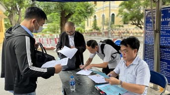 Hơn 100 nhà báo đưa tin ‘đại án ngành đăng kiểm’