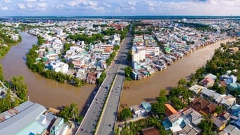 Tỉnh nào nước ta trùng với tên một dòng sông?
