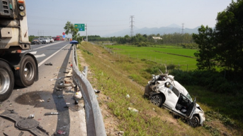 Thủ tướng chỉ đạo khẩn trương làm rõ nguyên nhân tai nạn giao thông trên cao tốc Cam Lộ