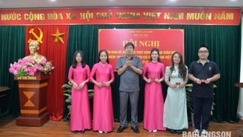 សមាគមអ្នកសារព័ត៌មានខេត្ត Lang Son បានចាប់ផ្តើមចលនាត្រាប់តាម ដើម្បីអបអរសាទរខួបលើកទី 100 នៃទិវាសារព័ត៌មានបដិវត្តន៍វៀតណាម។