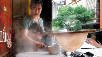 하노이에서 수제 디저트를 맛볼 수 있는 신만 레드포 레스토랑