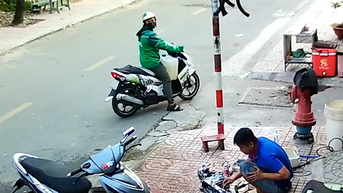 Nghi can vụ phóng hỏa ở TP.HCM chở can xăng lớn đến hiện trường gây án