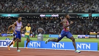 Noah Lyles tái hiện thành tích của Usain Bolt