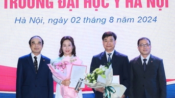 សាកលវិទ្យាល័យវេជ្ជសាស្ត្រហាណូយ មានសាកលវិទ្យាធិការរងពីររូបទៀត ទទួលបន្ទុកលើបញ្ហាវិជ្ជាជីវៈ។