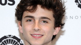 Lý do Timothée Chalamet bị phạt khi lái xe đạp điện dự ra mắt phim