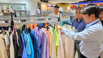 Bình chọn 100 doanh nghiệp, 100 doanh nhân tiêu biểu TP.HCM