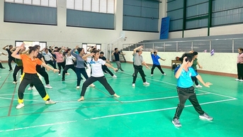 ការហ្វឹកហាត់ក្បាច់គុនបុរាណដល់គ្រូជាង 1000 នាក់នៅទីក្រុង Binh Dinh